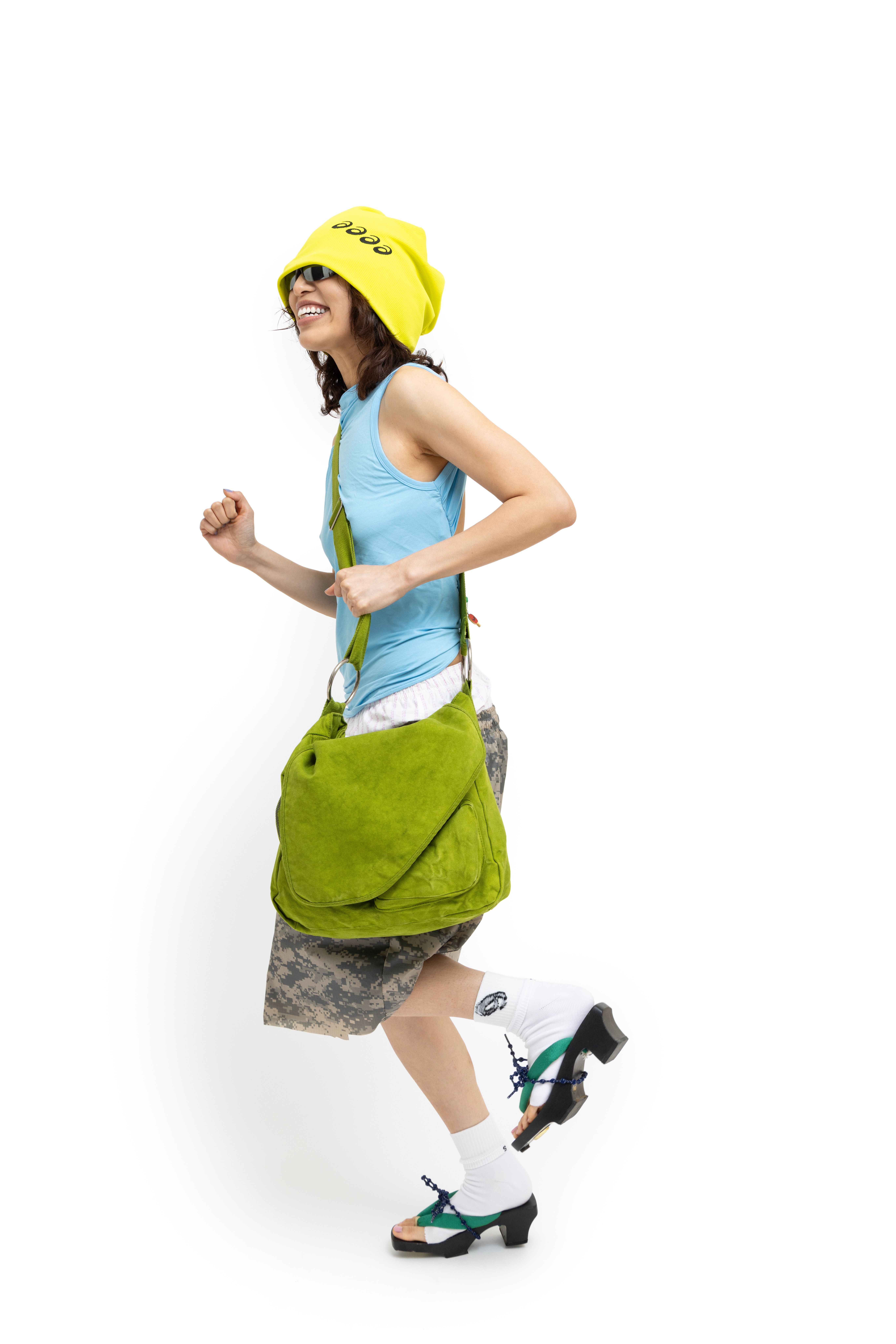 Kelly Guan cont'd - image 7