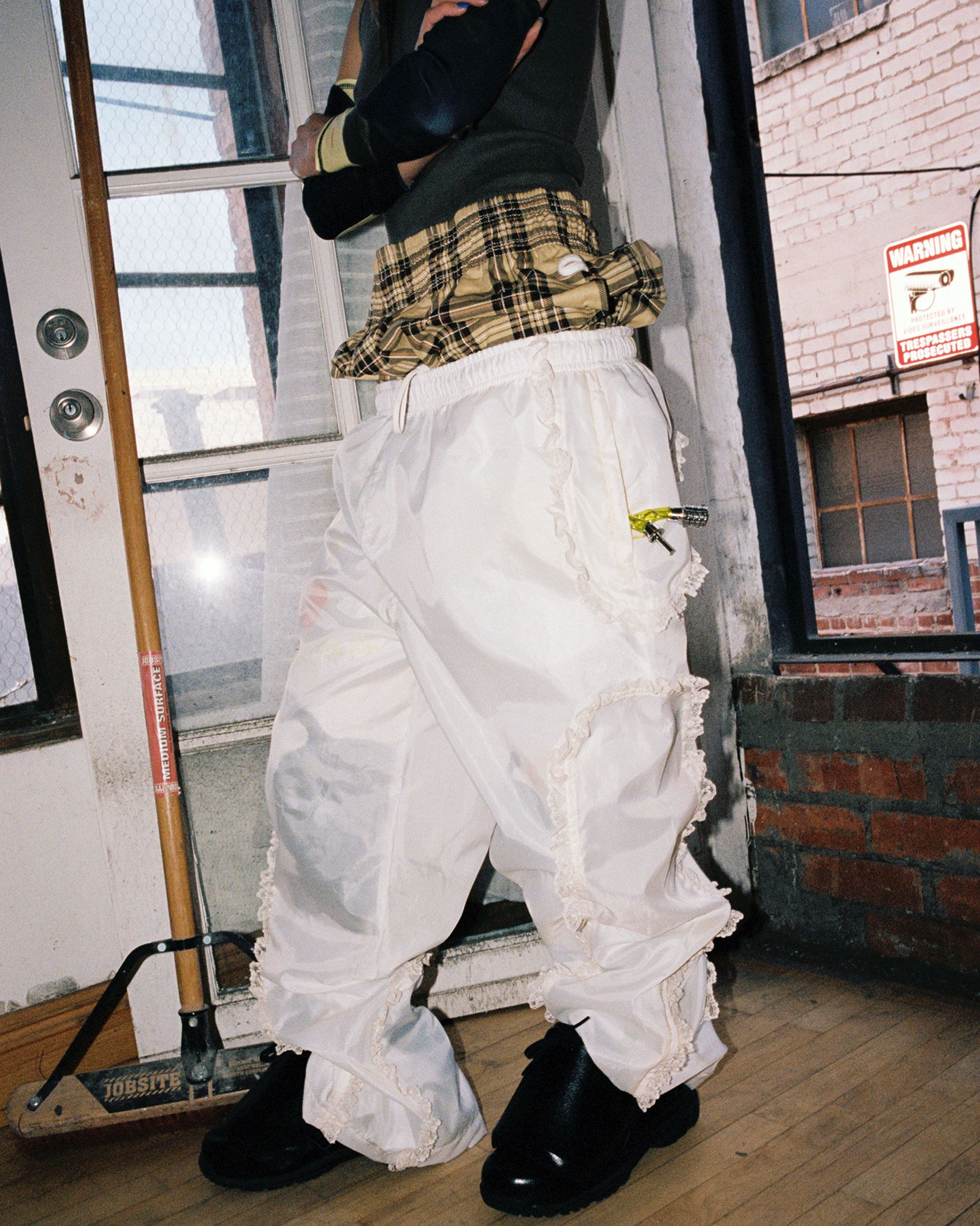Kelly Guan LTTT pants! sleeve! - image 7
